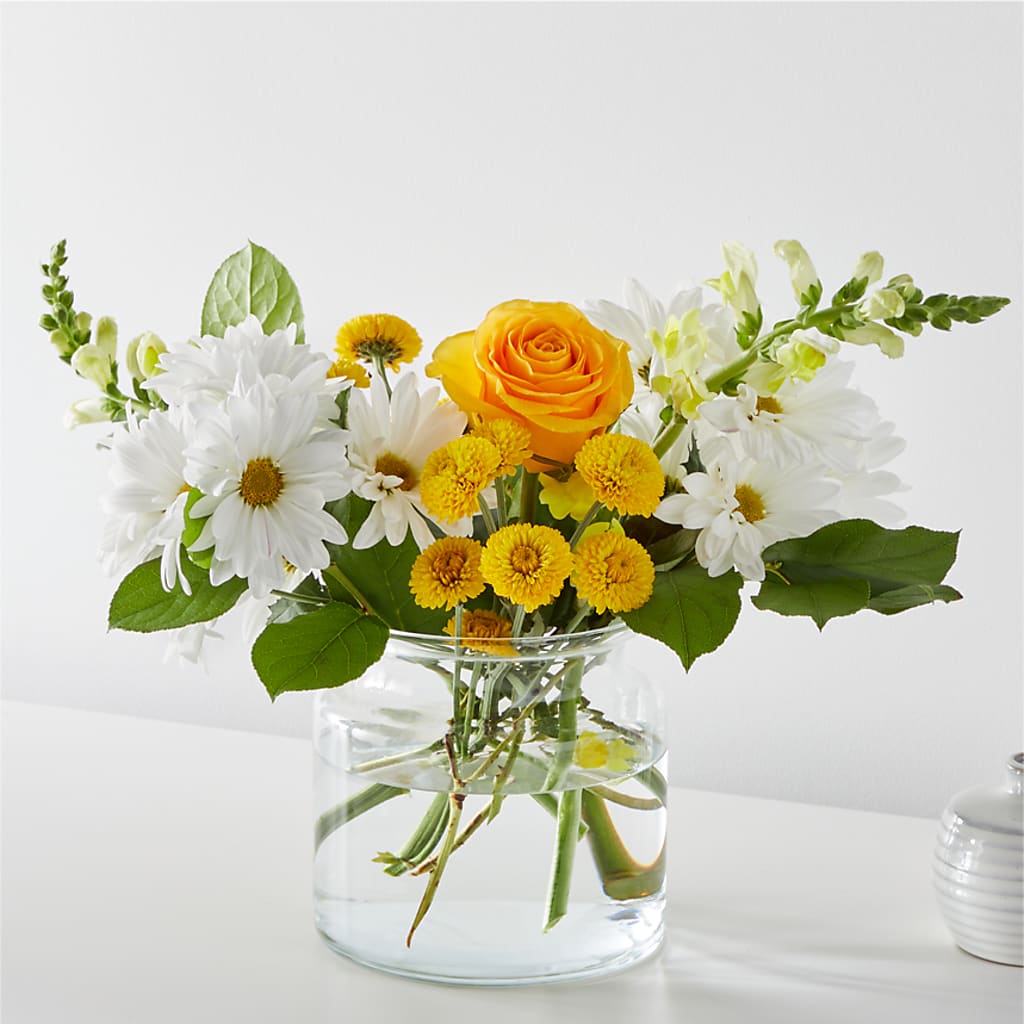 Sun Salutation Bouquet – Lovely Flowers And Gifts, Islip Terrace NY