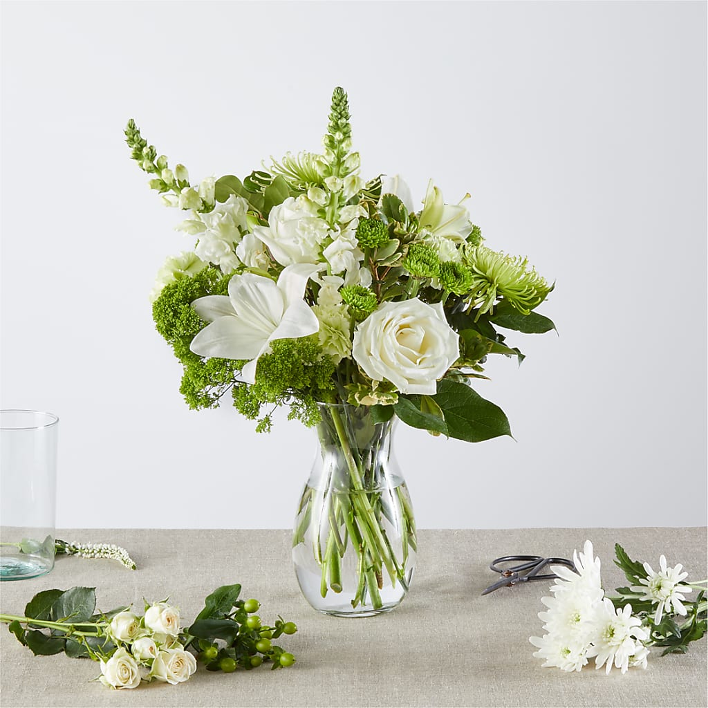 Irish Garden - A Florist Original – Lovely Flowers And Gifts, Islip Terrace NY