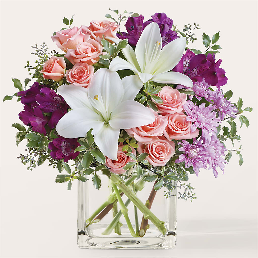 Mani Pedi Bouquet – Lovely Flowers And Gifts, Islip Terrace NY