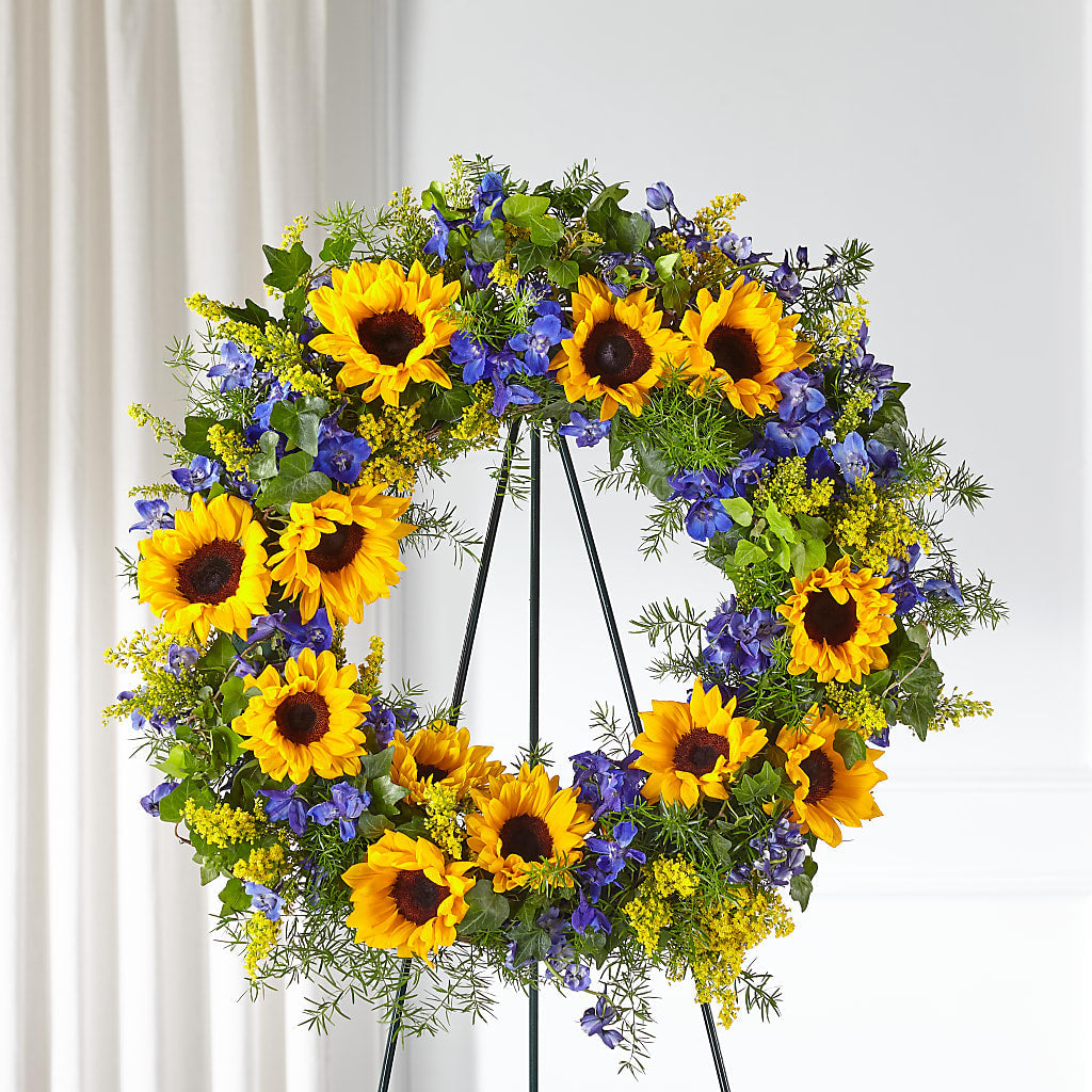Bright Rays Wreath – Lovely Flowers And Gifts, Islip Terrace NY
