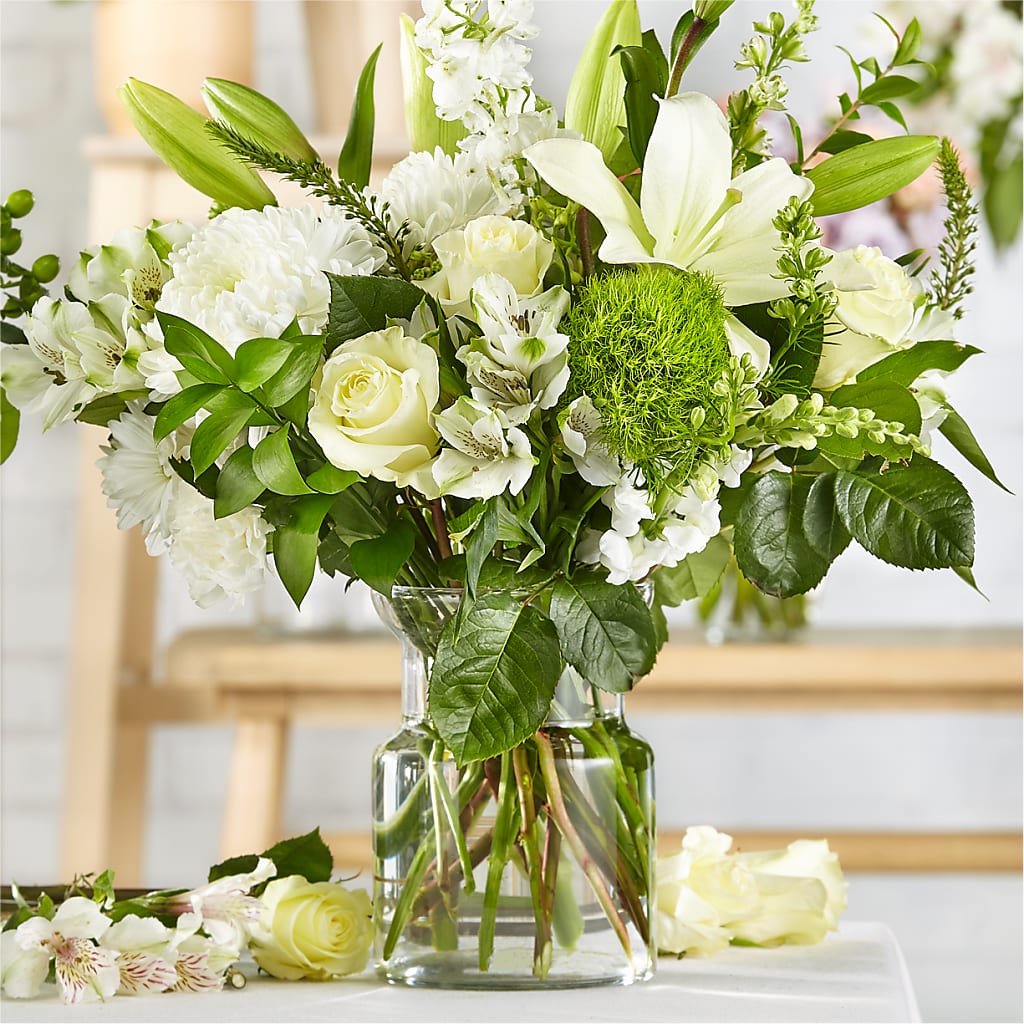 Classic Ivory – A Florist Original – Lovely Flowers And Gifts, Islip Terrace NY