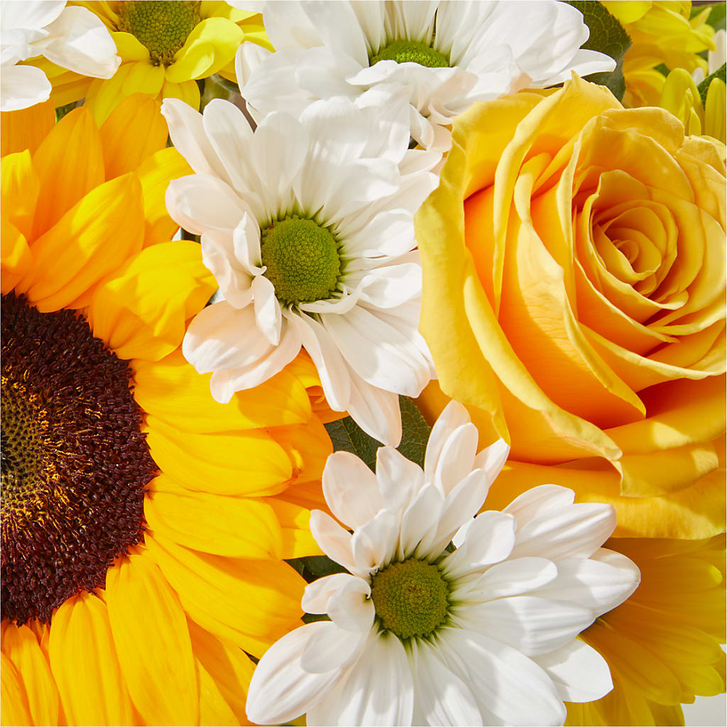 Be Happy Bouquet –  Lovely Flowers And Gifts, Islip Terrace NY