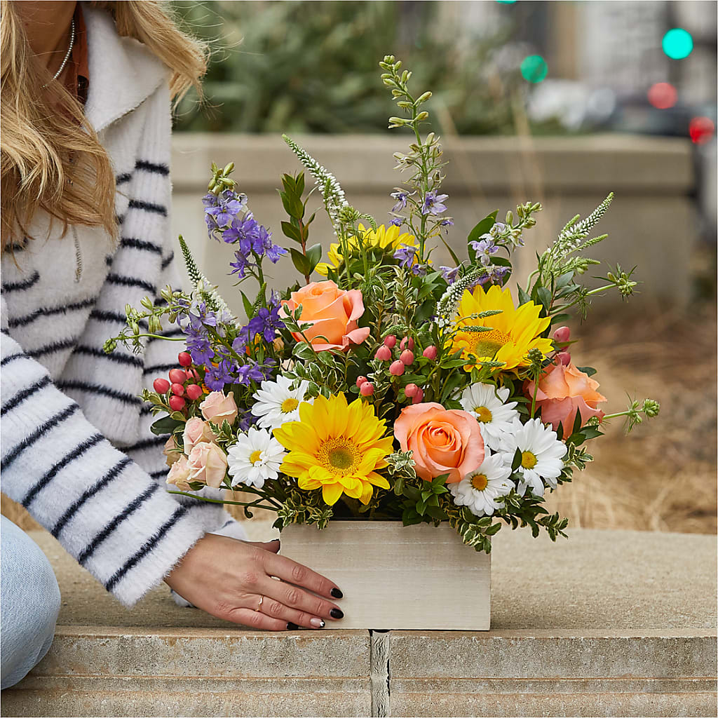 The Good Life Bouquet –  Lovely Flowers And Gifts, Islip Terrace NY