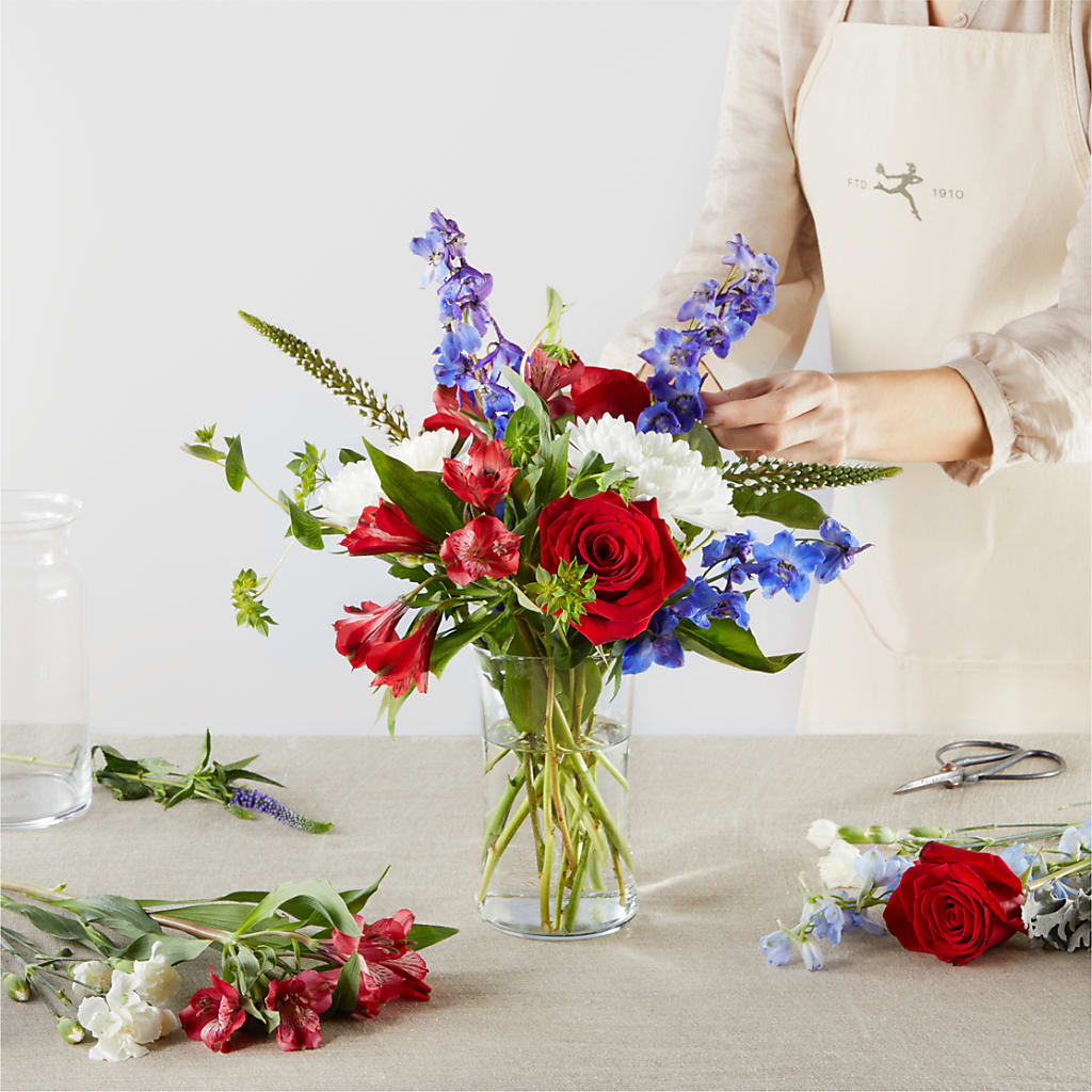 Star Spangled - A Florist Original –  Lovely Flowers And Gifts, Islip Terrace NY