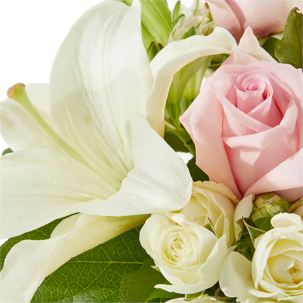 Kindhearted Bouquet –  Lovely Flowers And Gifts, Islip Terrace NY