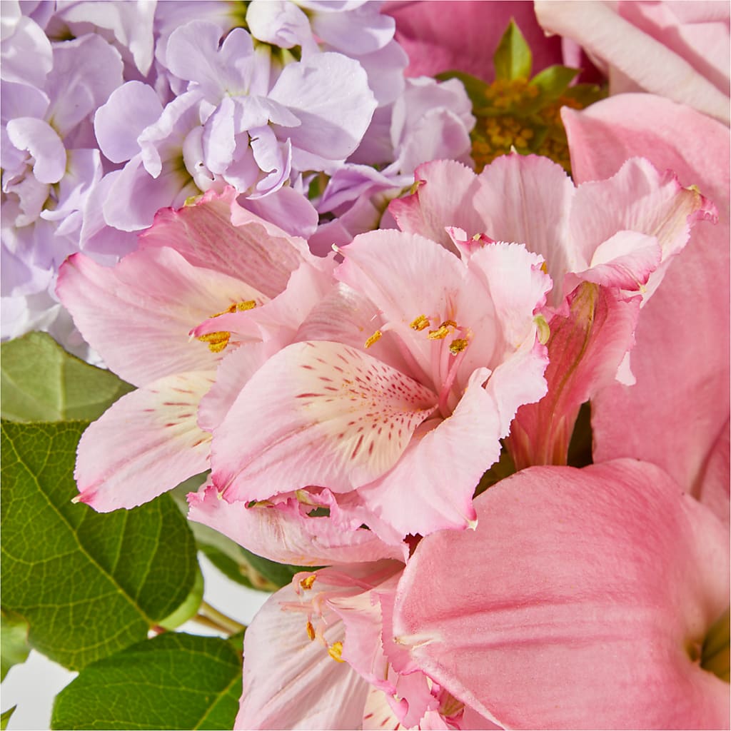 The Crown Jewel Bouquet –  Lovely Flowers And Gifts, Islip Terrace NY