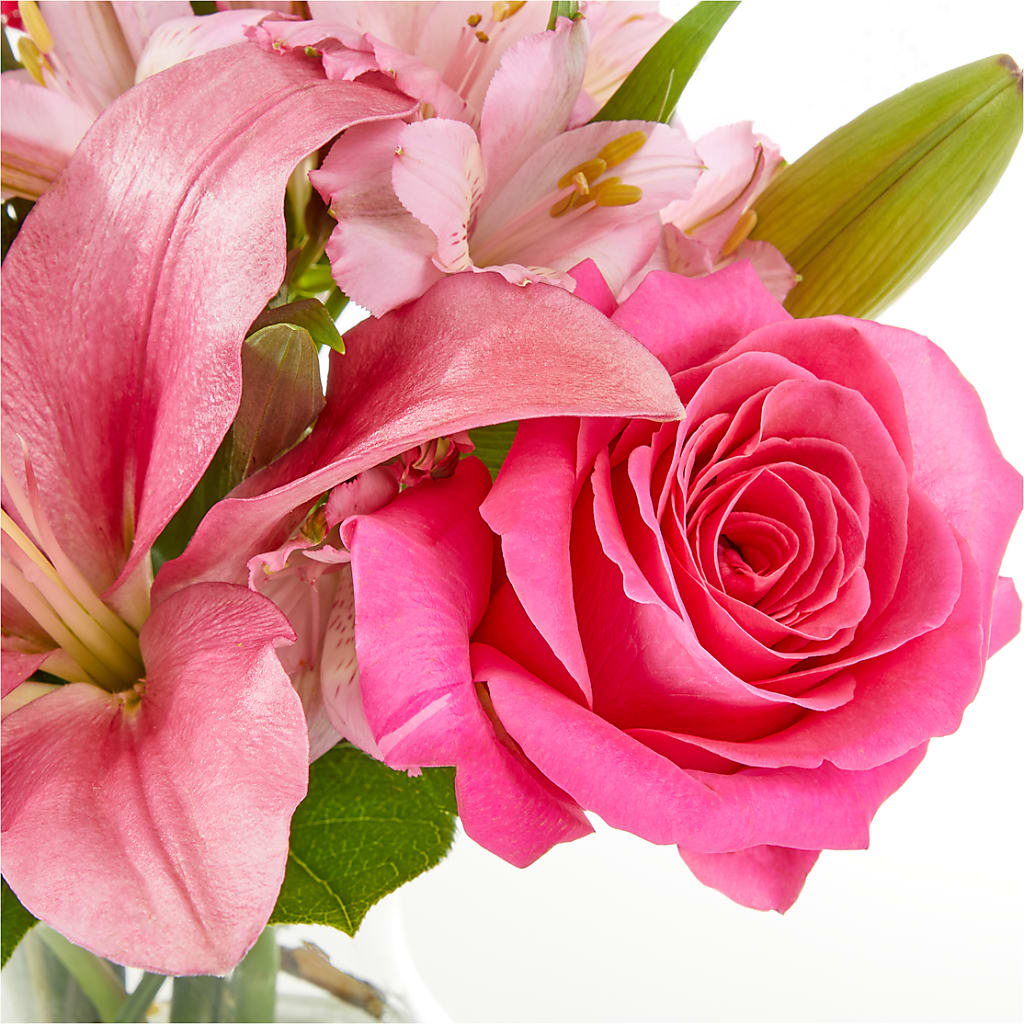Lots of Love Bouquet –  Lovely Flowers And Gifts, Islip Terrace NY