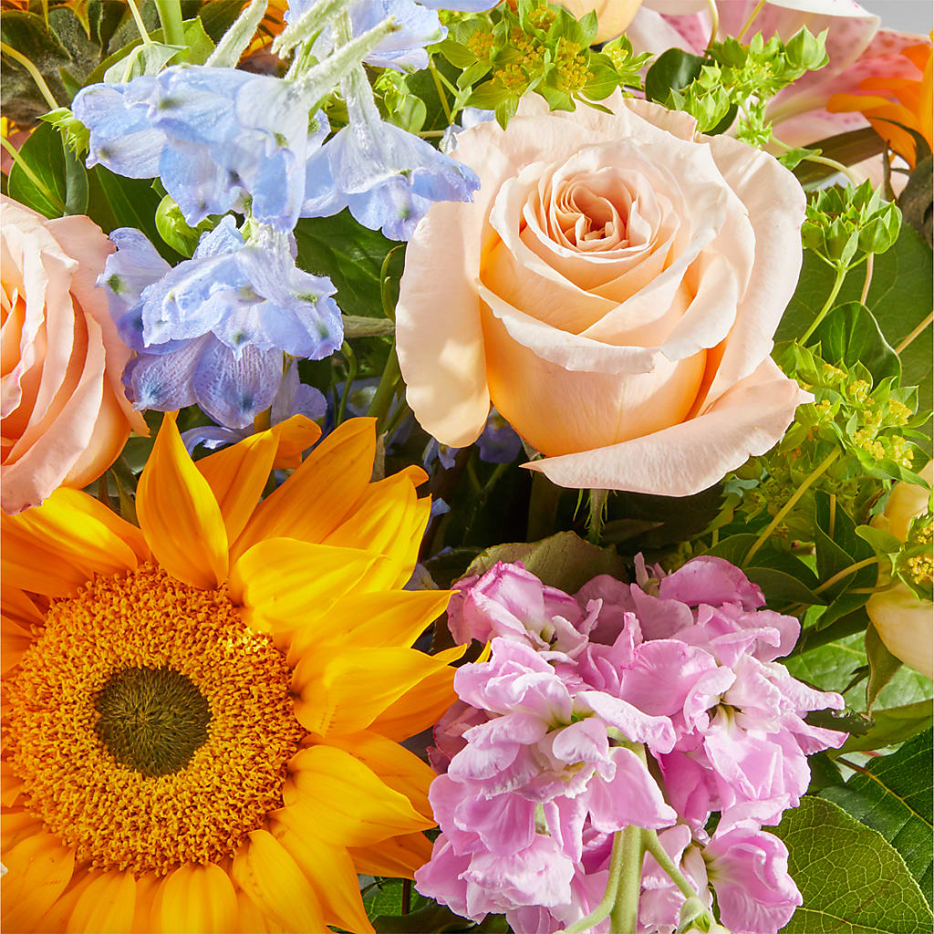 Dreamy Meadows Bouquet –  Lovely Flowers And Gifts, Islip Terrace NY