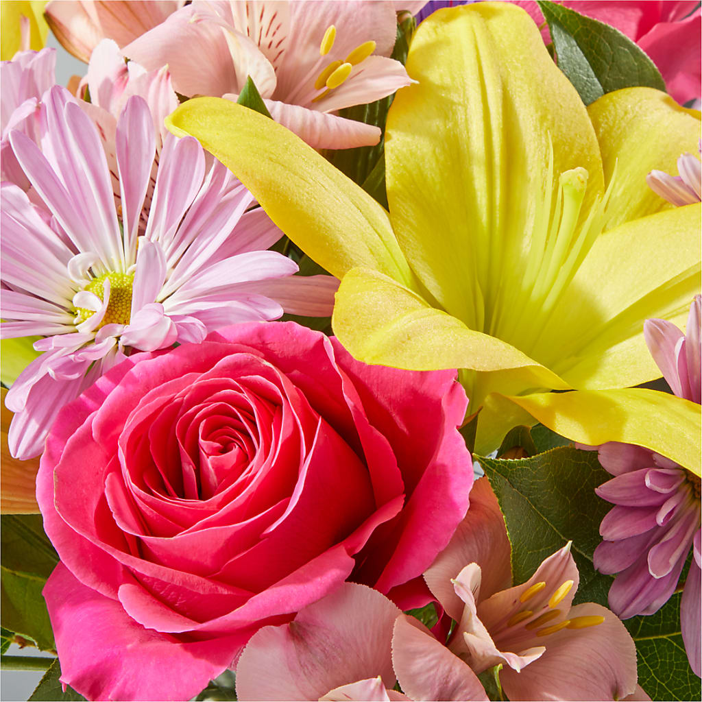 Sprinkles Bouquet –  Lovely Flowers And Gifts, Islip Terrace NY