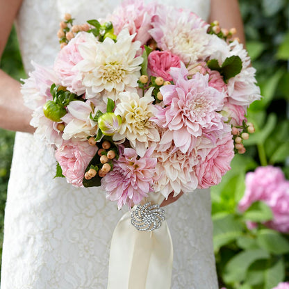 Heart's Promise Bouquet –  Lovely Flowers And Gifts, Islip Terrace NY