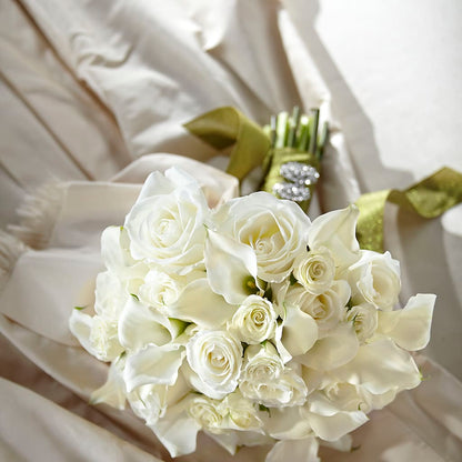 Serene Highness Bouquet –  Lovely Flowers And Gifts, Islip Terrace NY